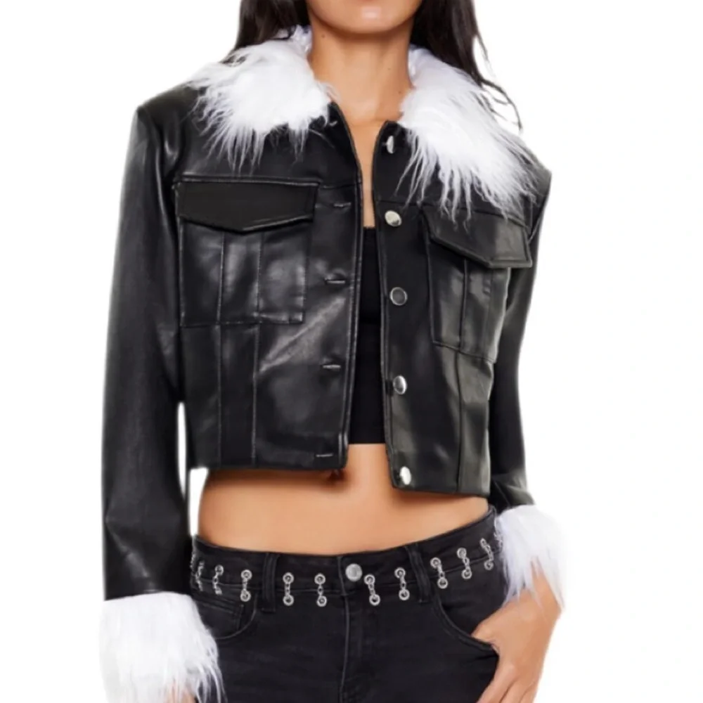 Forever 21 Faux Leather Trucker Jacket White Faux Fur Trim NWT